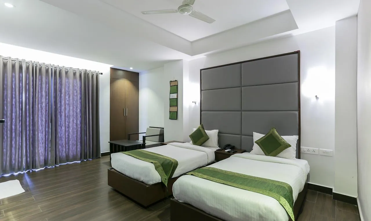 Hotel Crown Suites Kochi